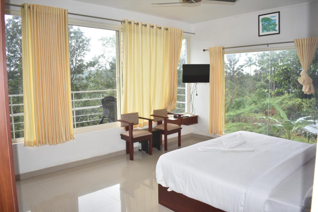 Nature Clouds Resort Munnar Luaran gambar